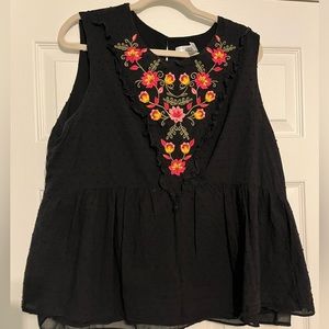 Black floral flowy tank top